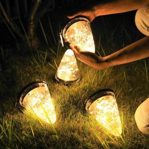 Lampe Solaire À Suspendre "Cône Transparent À Led"
